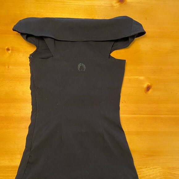 Unique Asymmetrical Dollface Top - Picture 6 of 6